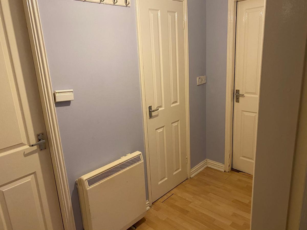 Bambz Apartment 3 Manchester Bagian luar foto