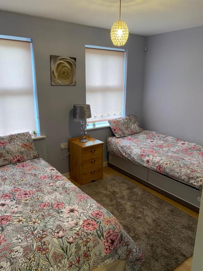 Bambz Apartment 3 Manchester Bagian luar foto